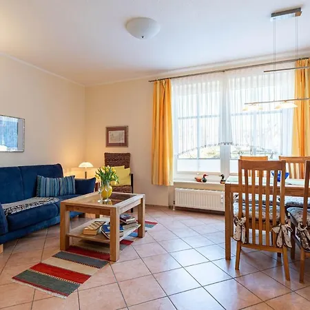 Appartementhaus Mit Balkon Im Ostseebad Goehren Wh Goehren (Ruegen)