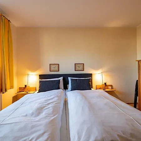Apartment Appartementhaus Mit Balkon Im Ostseebad Goehren Wh Goehren (Ruegen)
