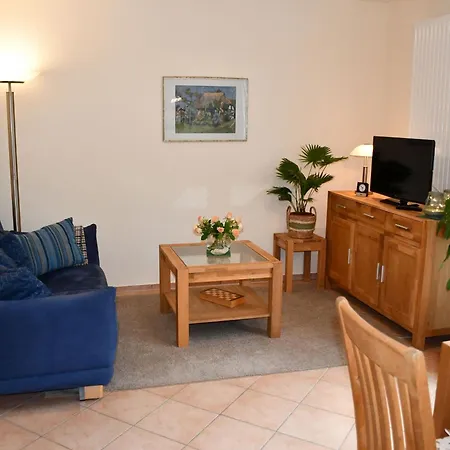 Appartementhaus Mit Balkon Im Ostseebad Wh