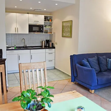 Appartementhaus Mit Balkon Im Ostseebad Wh *