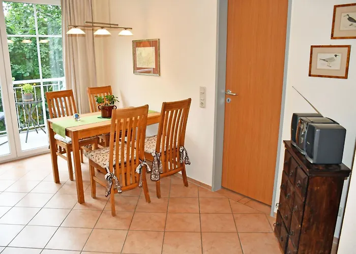 Appartement Appartementhaus Mit Balkon Im Ostseebad Wh Goehren (Ruegen)