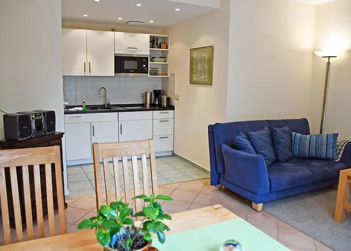 Appartementhaus Mit Balkon Im Ostseebad Wh *